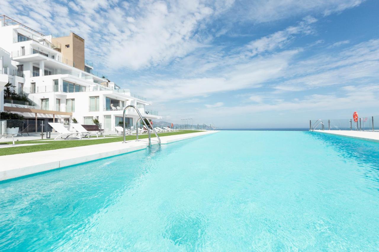 Apartamentos Martalia Nerja Торрокс-Коста Экстерьер фото