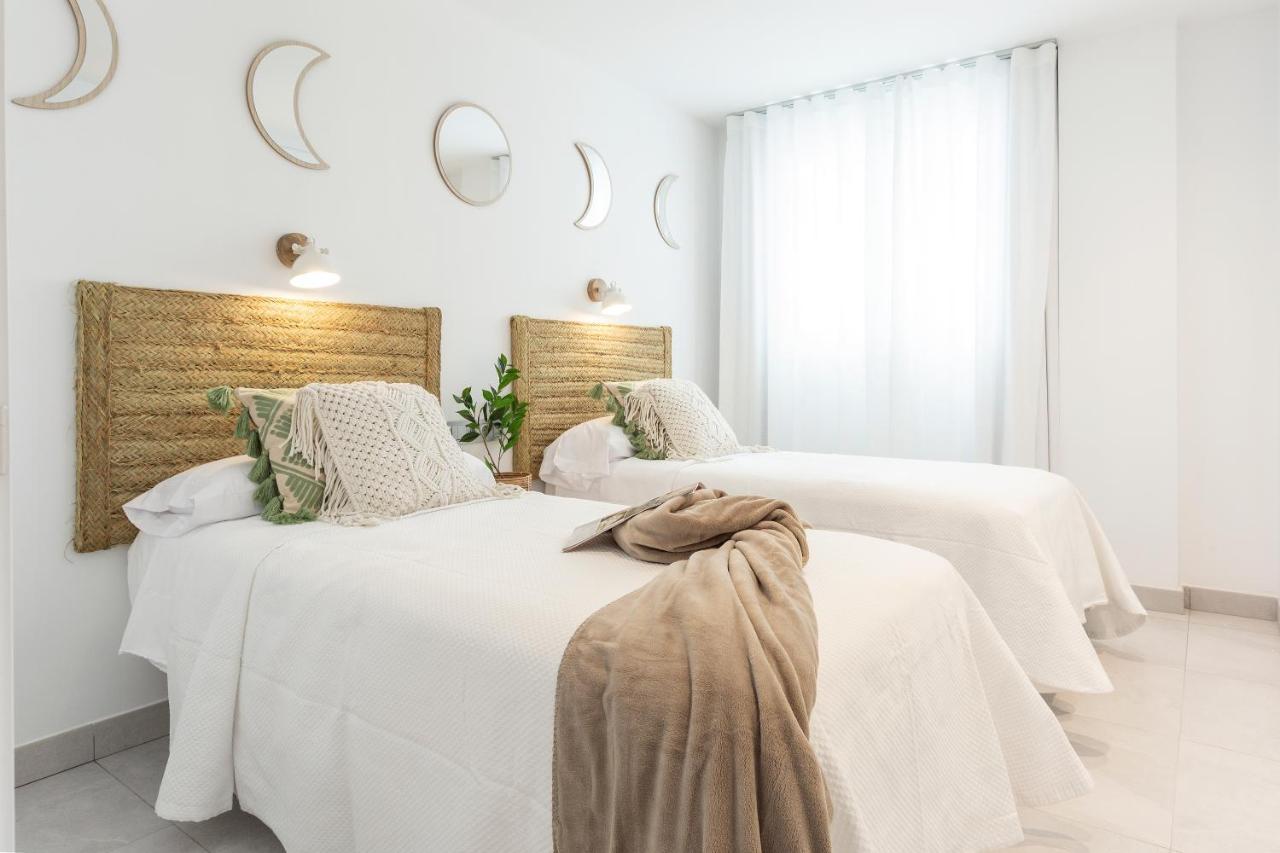 Apartamentos Martalia Nerja Торрокс-Коста Экстерьер фото