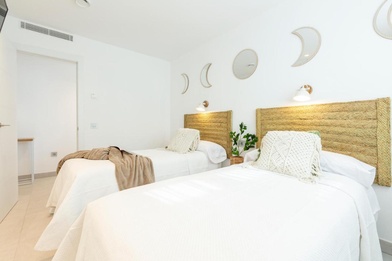 Apartamentos Martalia Nerja Торрокс-Коста Экстерьер фото