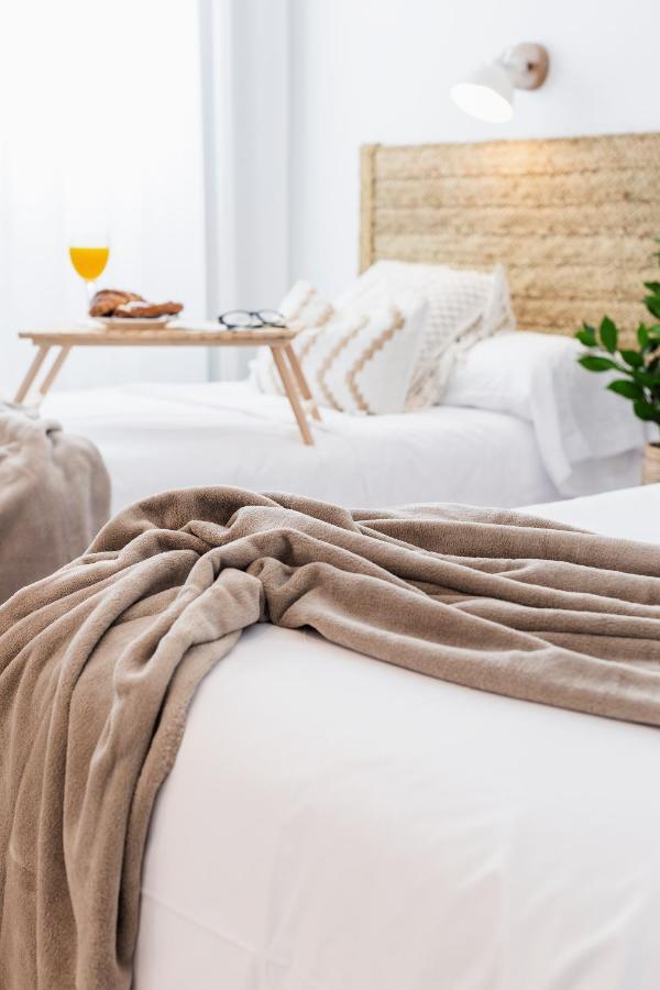Apartamentos Martalia Nerja Торрокс-Коста Экстерьер фото