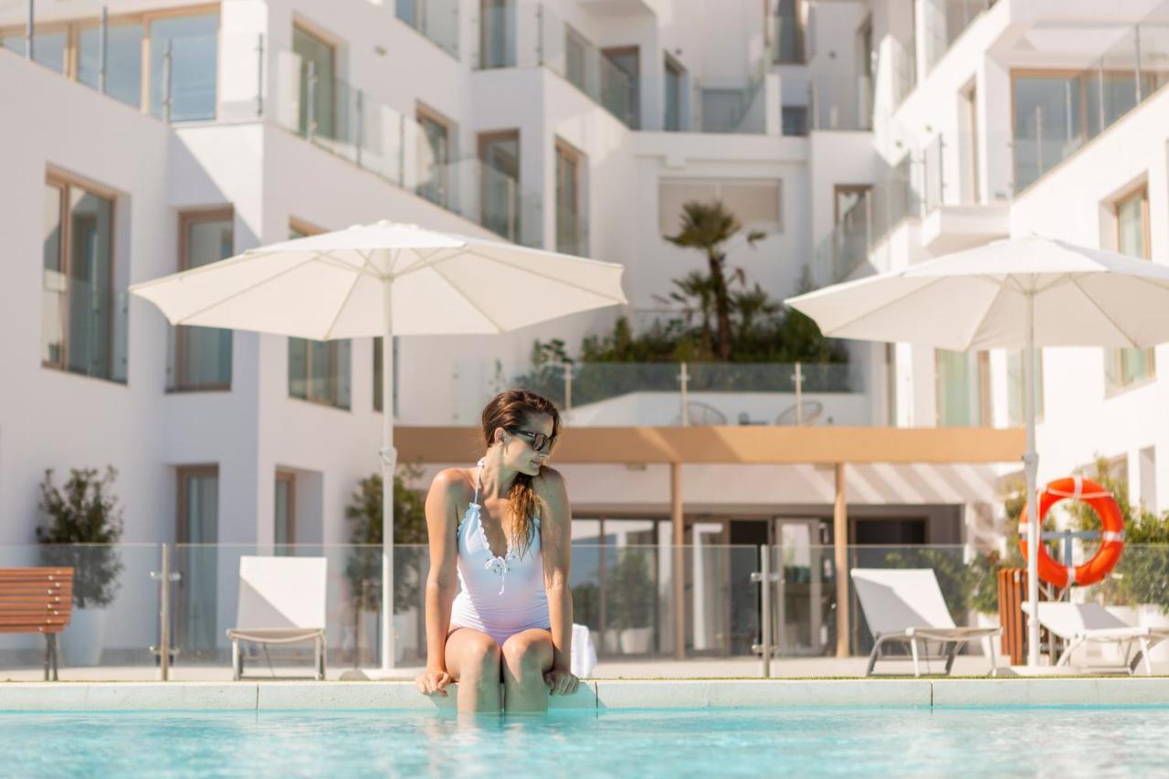 Apartamentos Martalia Nerja Торрокс-Коста Экстерьер фото