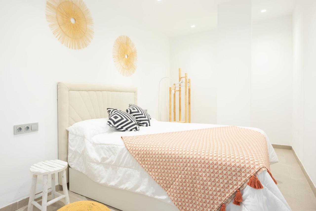 Apartamentos Martalia Nerja Торрокс-Коста Экстерьер фото